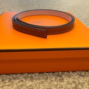 Hermes reversable belt without buckle
